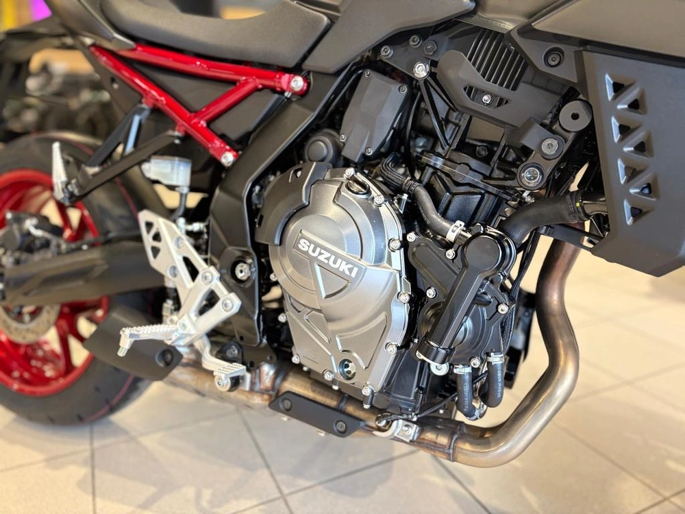 Suzuki Gsx-8s 2025 alt