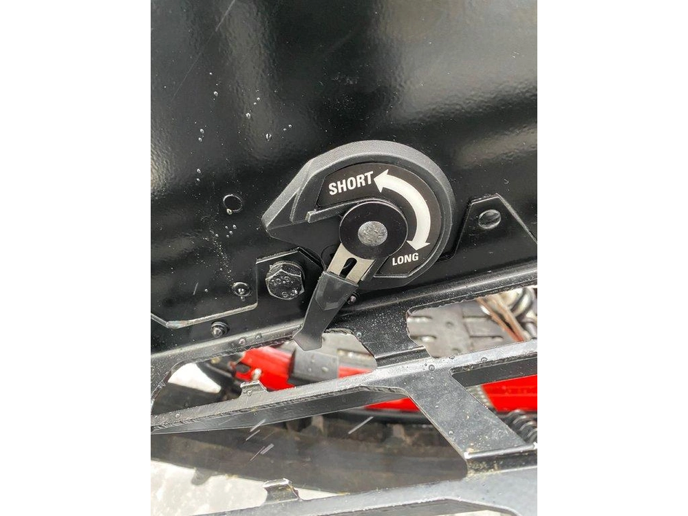 2021 Ski-doo Summit alt