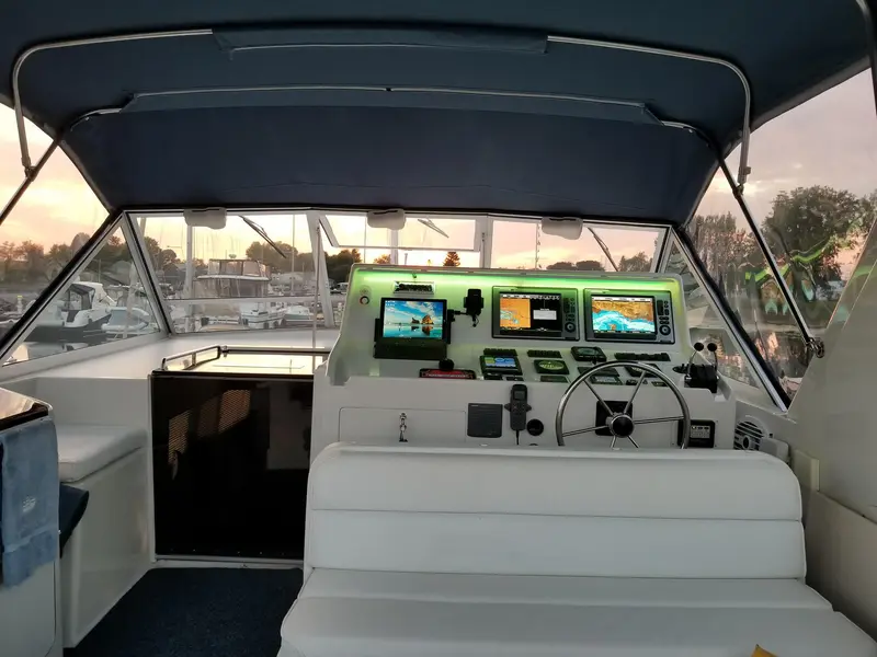 Chris-Craft Catalina 381 1989