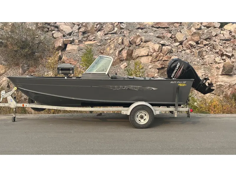 2017 Lund Boat Co 1625 FURY XL