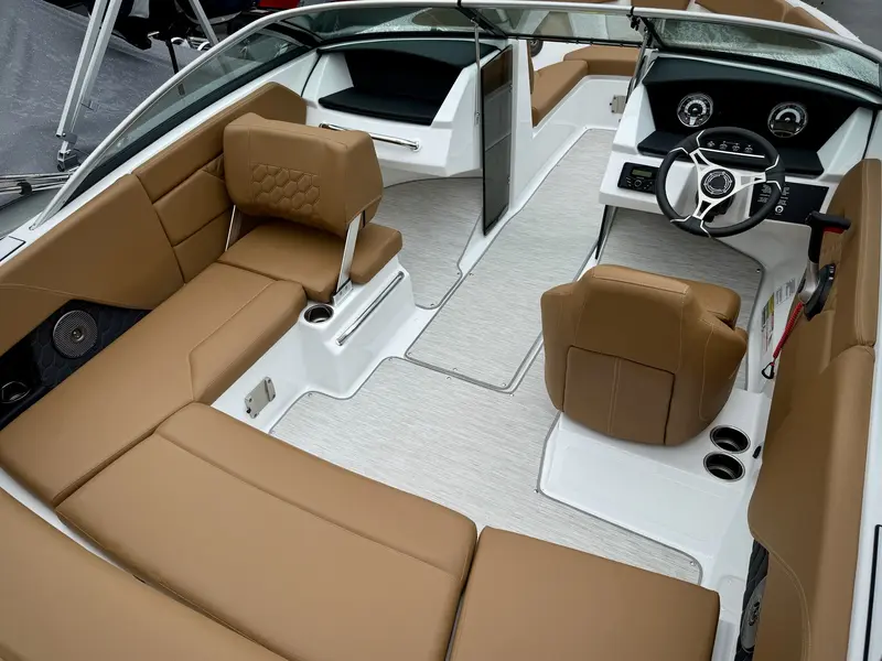 Four Winns H1 MERCRUISER 4.5L 2025