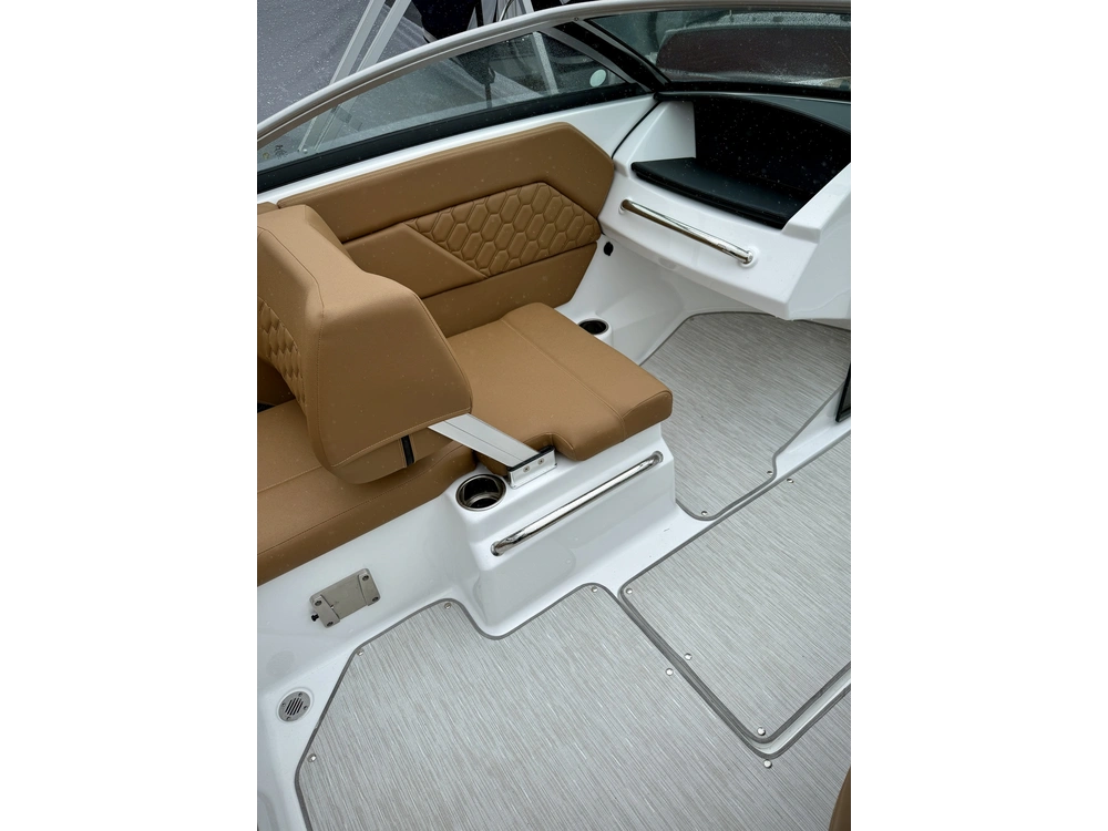 2025 Four Winns H1 Mercruiser 4.5l alt