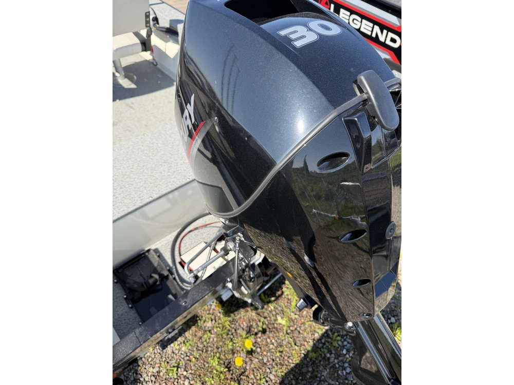 2025 Legend 16 Prosport Sc W/ 25 Elpt 4s Merc & Mooring Cover