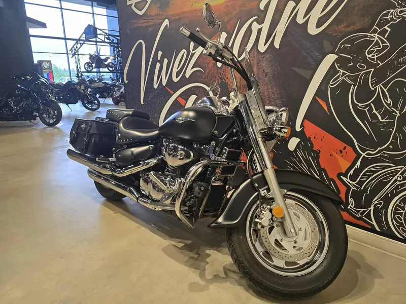 2005 Suzuki Boulevard C90T