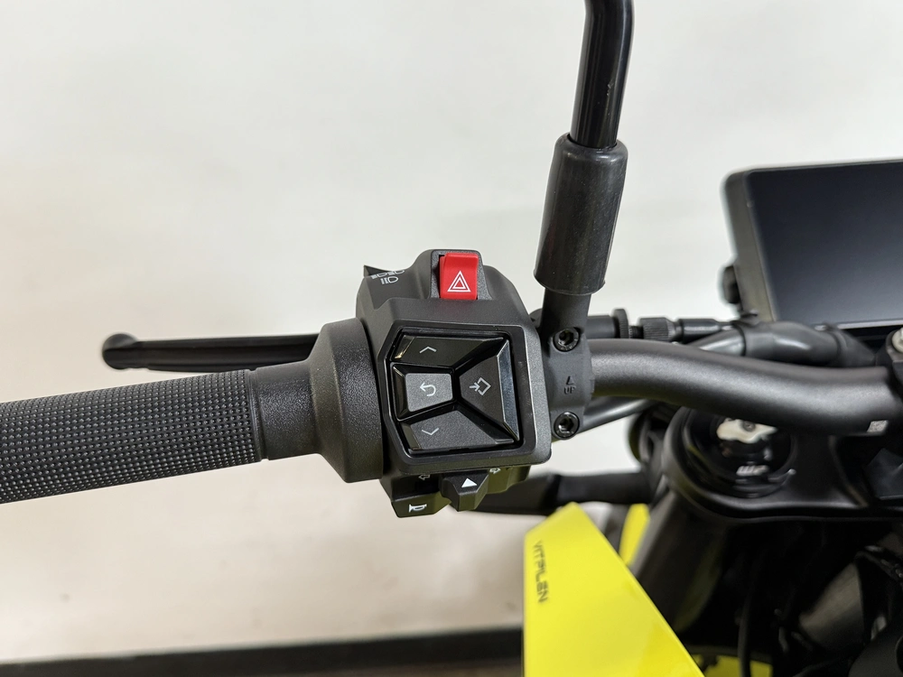 2025 Husqvarna Vitpilen 801 *2.99% Sur 60 Mois alt