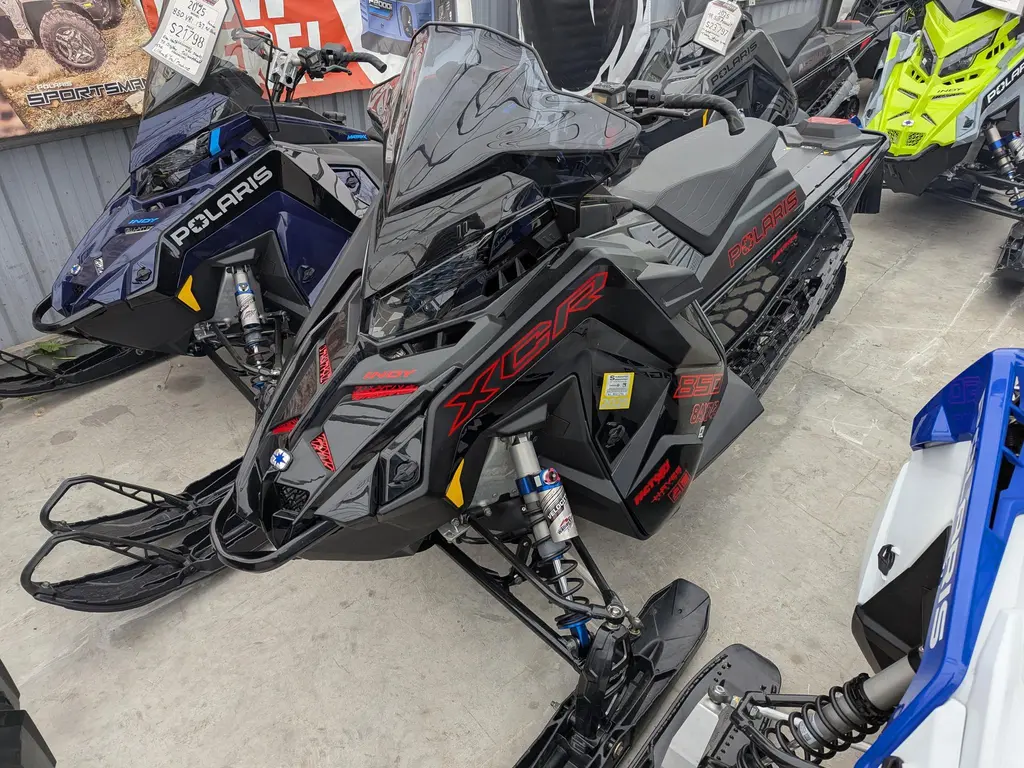 2023 Polaris 850 Indy XCR 136