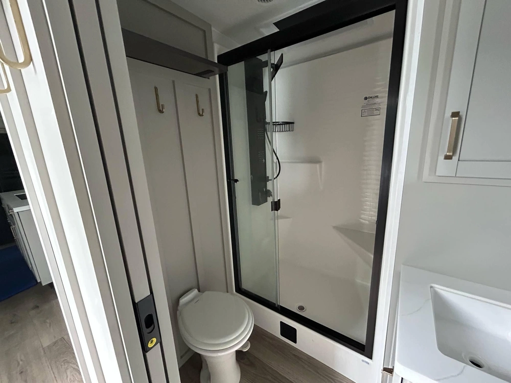 Brinkley Rv Z-air 285 2024 alt
