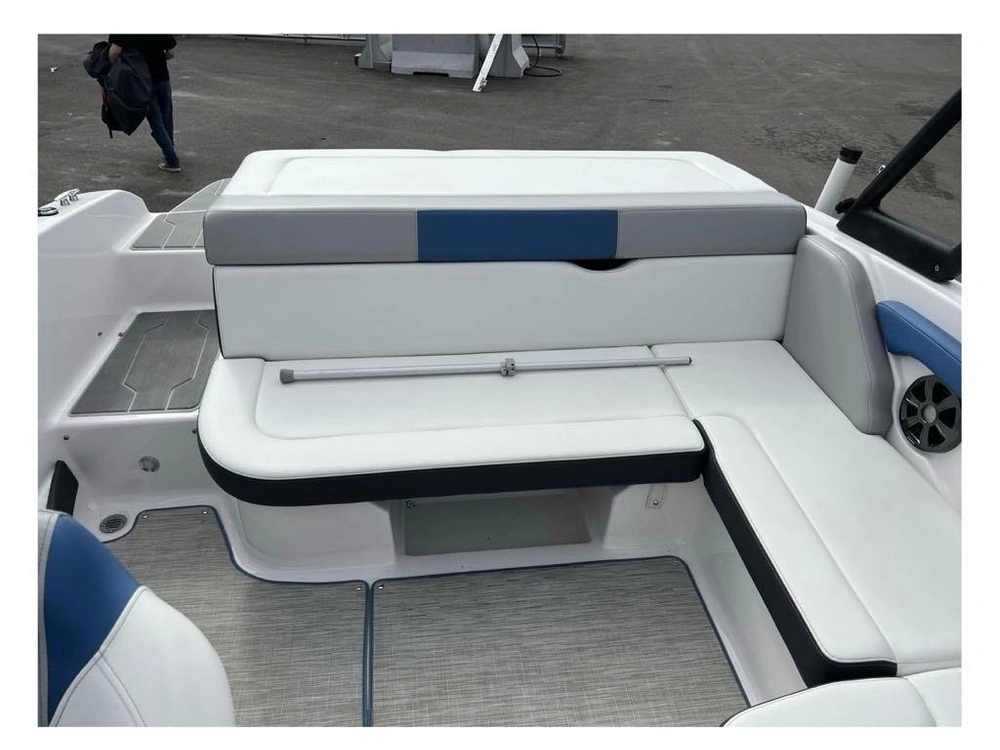 2019 Regal Regal Surf 19 Pieds alt