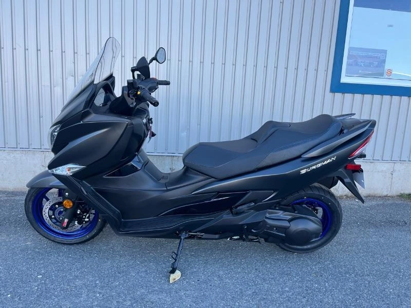 2024 Suzuki Burgman 400 alt