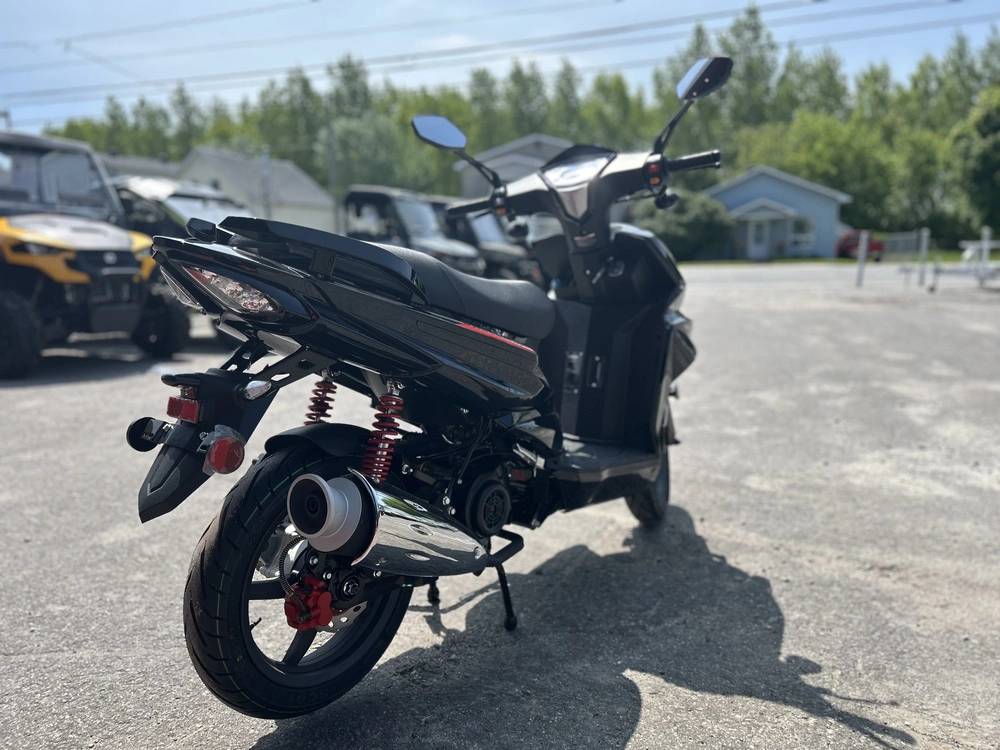 Scootterre Voyageur 2023 alt