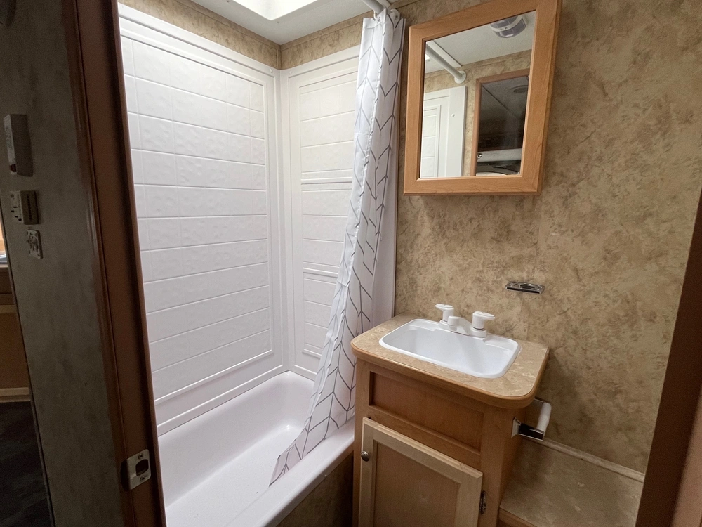 2008 Pilgrim 31fpbhss alt
