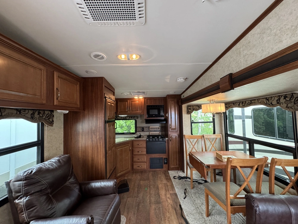 2015 Keystone Rv Cougar (fw) 27rks alt