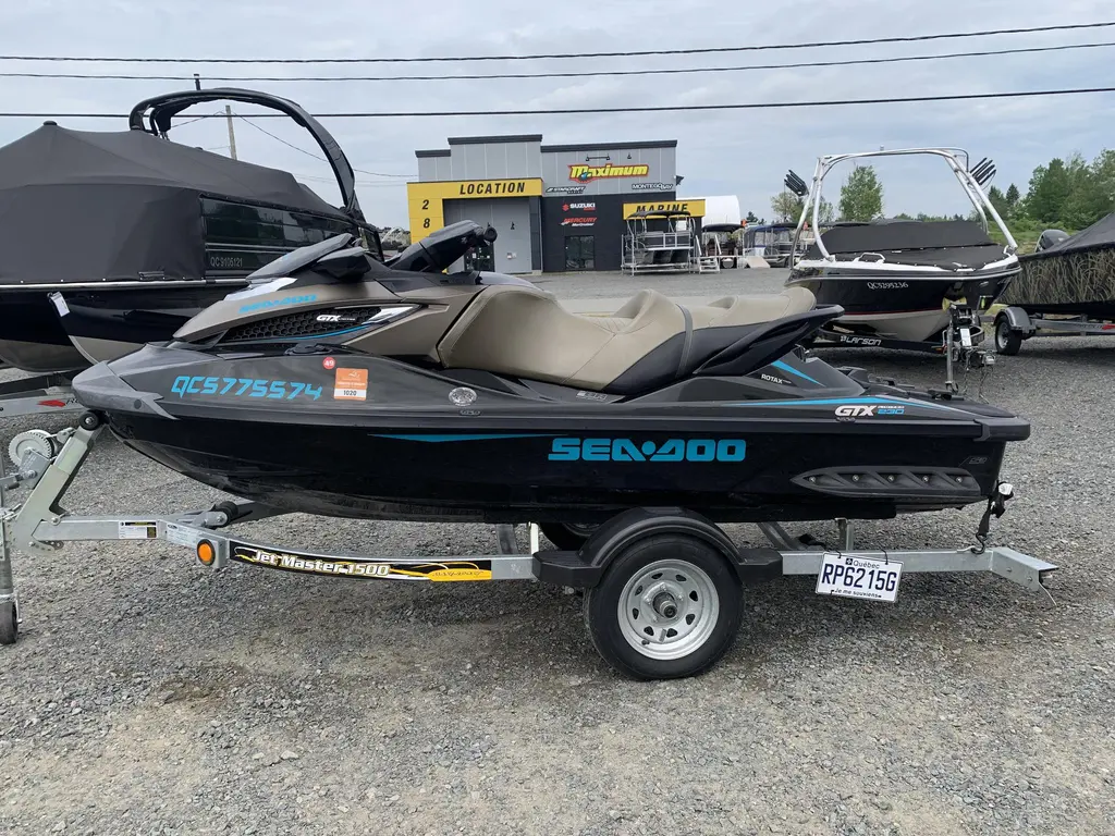 2017 Sea-Doo GTX 230 