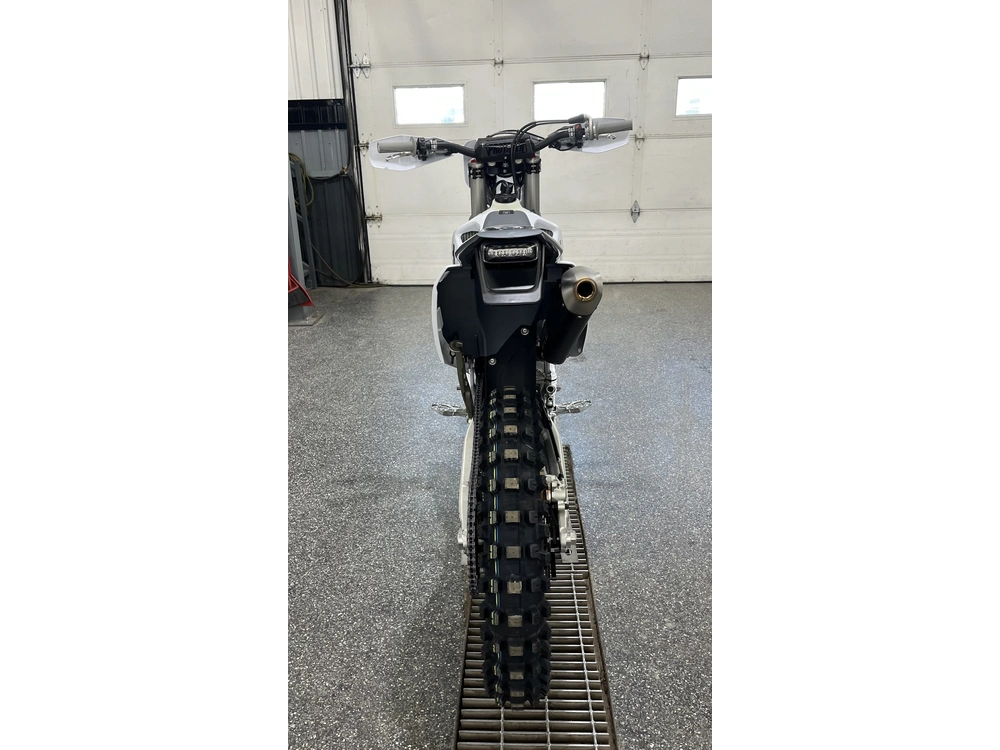 Husqvarna Te 300 Pro 2025 alt