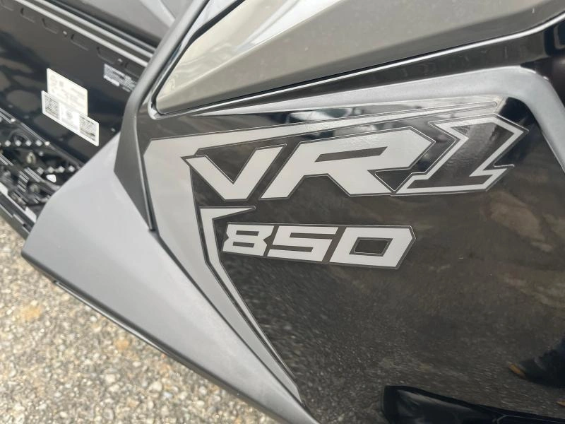 Polaris 850 Indy Vr1 137 2025 alt
