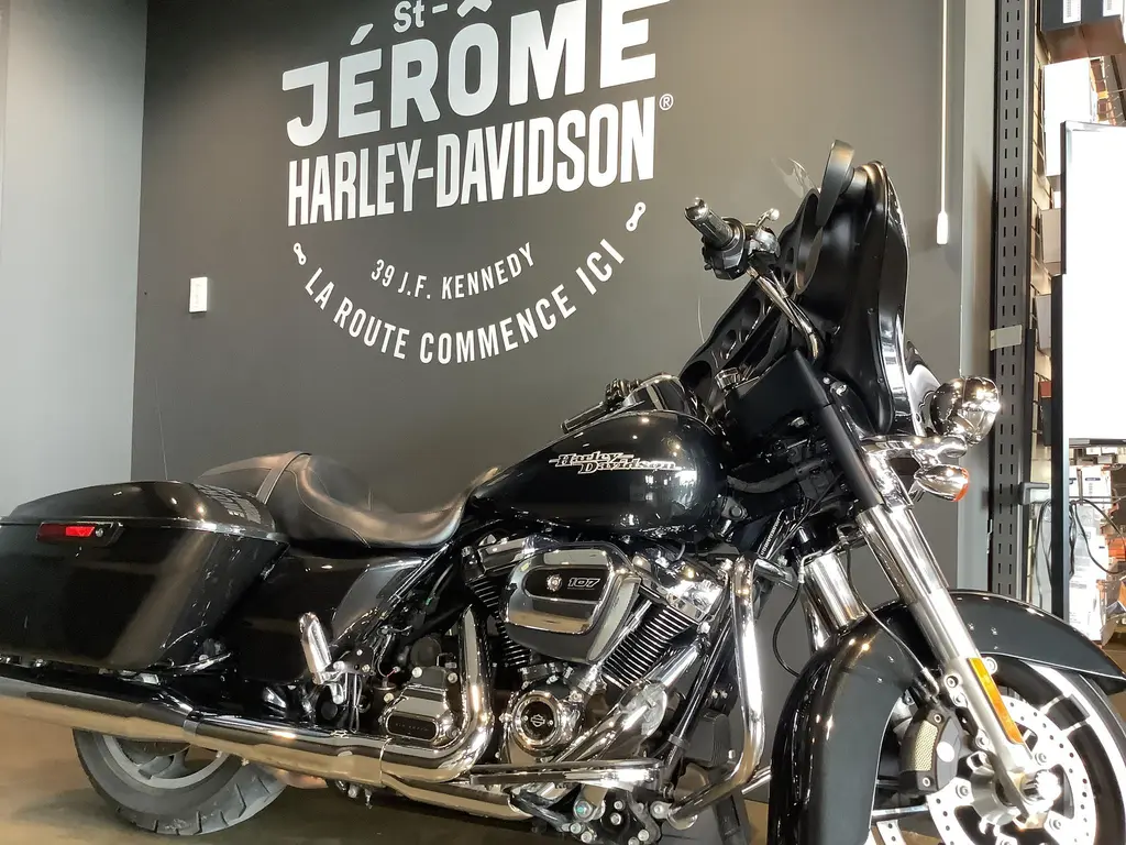2018 Harley-Davidson Street Glide FLHX