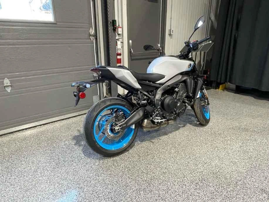 Yamaha Mt-09 2025 alt