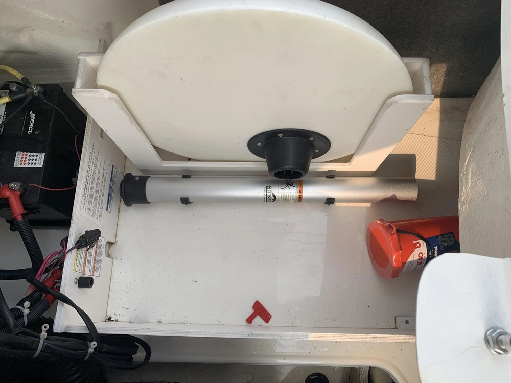 2015 Bayliner Flight Serie 215 alt