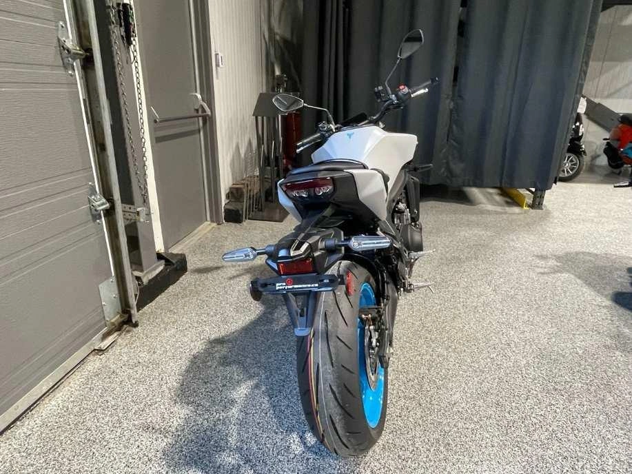 Yamaha Mt-09 2025 alt