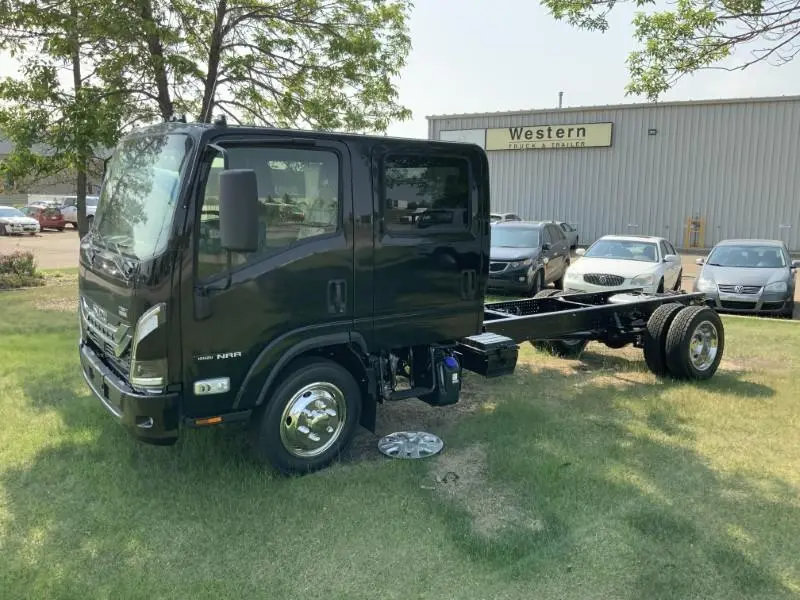 2026 Isuzu NRR - Crew Cab
