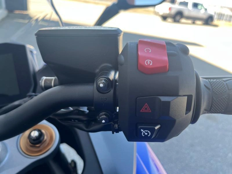 2025 Suzuki Gsx-s1000gt+ alt