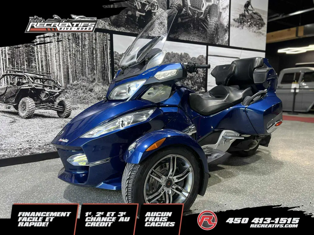 2010 Can-Am SPYDER RT SE5 - **EN SUPERBE CONDITION!**