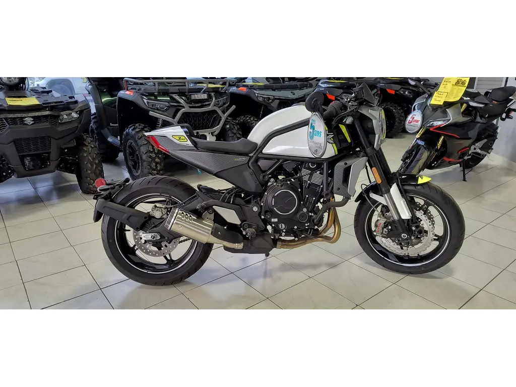 CFMOTO 700CL-X SPORT  2023
