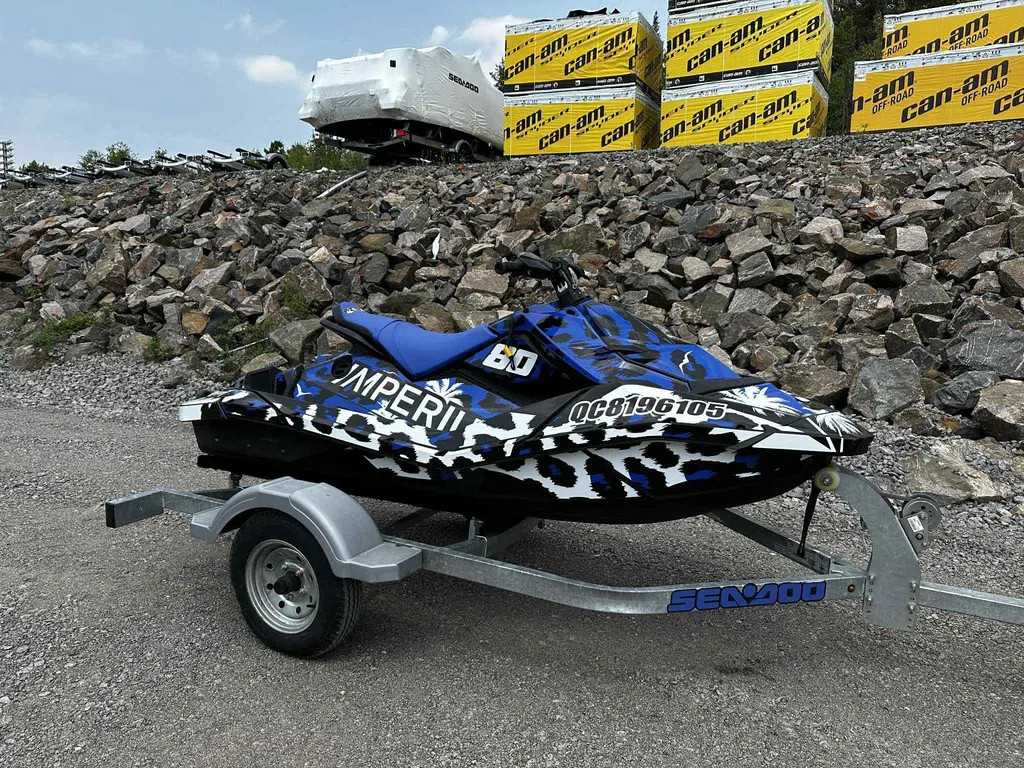 2022 Sea-Doo/BRP SPARK TRIXX 2UP **REMORQUE INCLUSE**