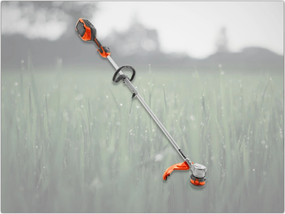 2025 Husqvarna 320il Deal Days alt