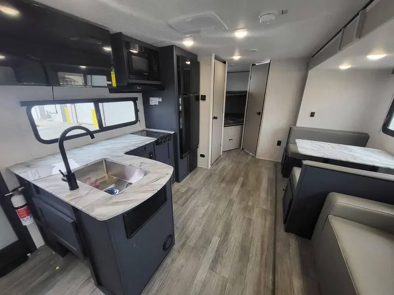 2025 Coachmen Apex 26BHX
