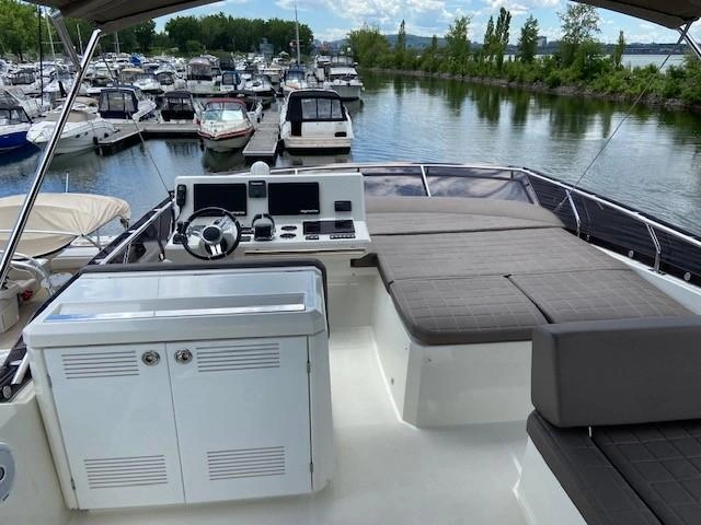 Prestige Yachts 520 Fly 2018 alt