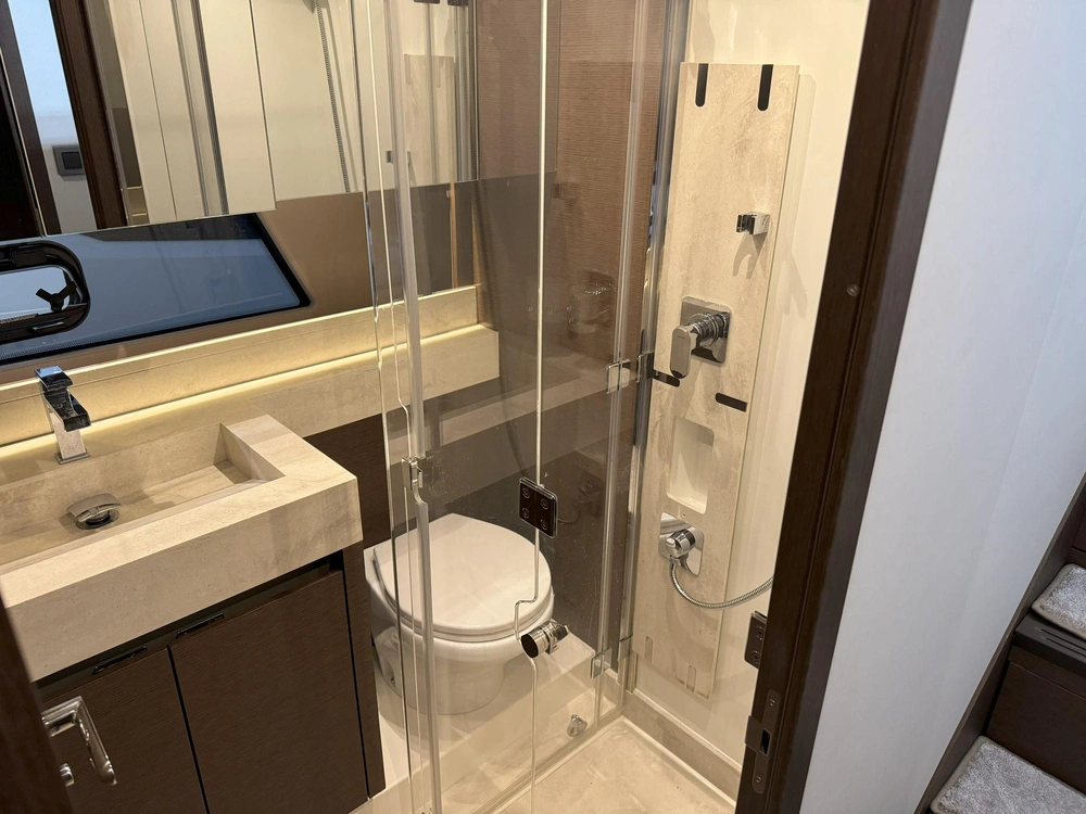 Prestige Yachts 520 Fly 2018 alt