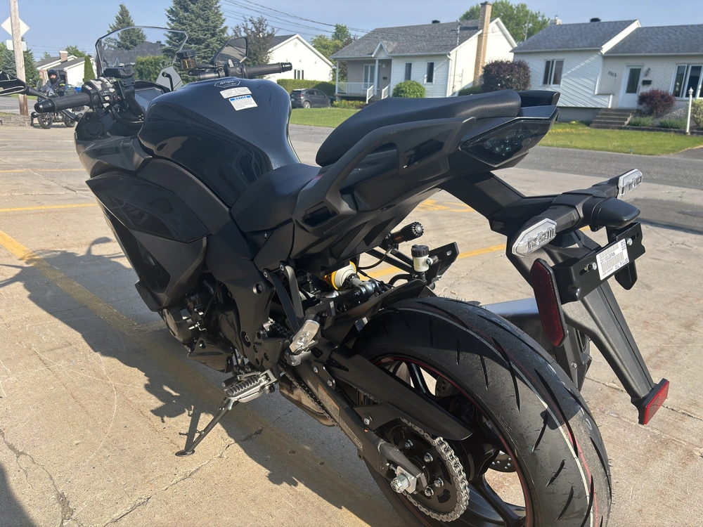 Kawasaki Ninja 1100sx Se 2025 alt