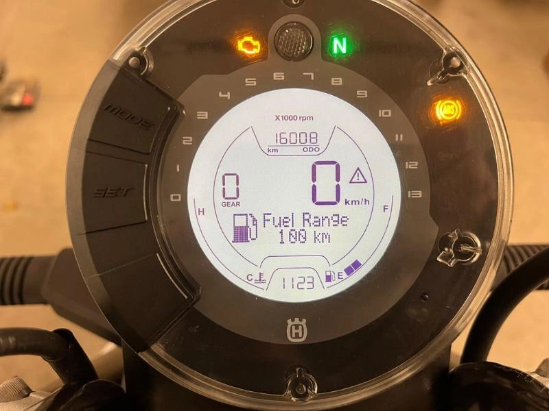 2020 Husqvarna Svartpilen 401 alt