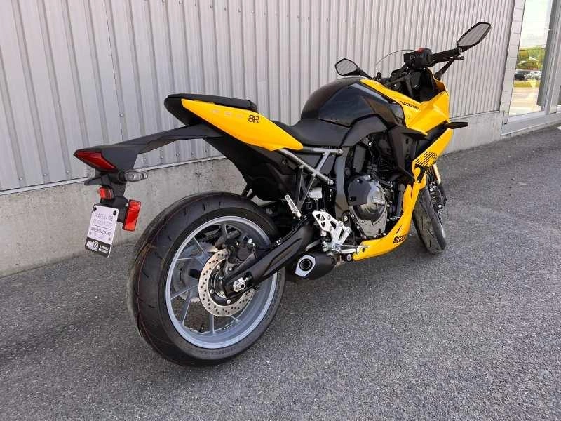 2025 Suzuki Gsx-8r alt