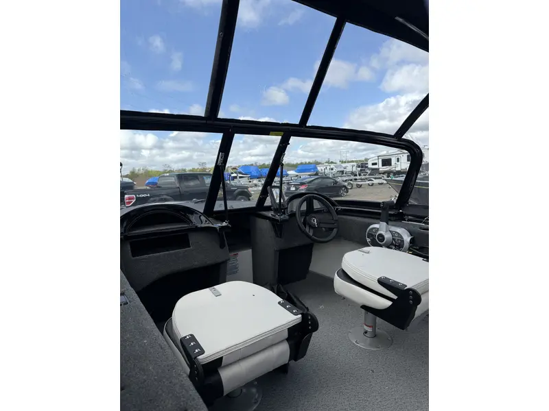 Legend R15 + 25 ELPT CT 4S MERC & Trailer - $66 weekly oac 2024