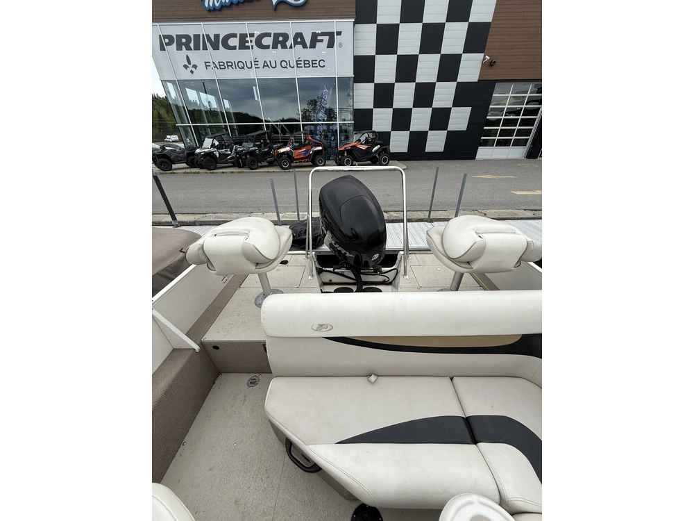 2011 Princecraft Ventura 224 alt