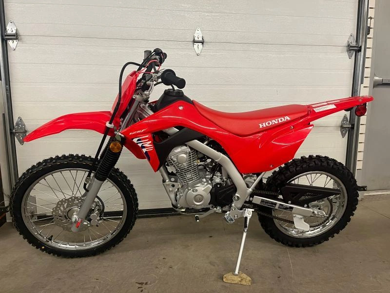 Honda Crf125fb 2025 alt
