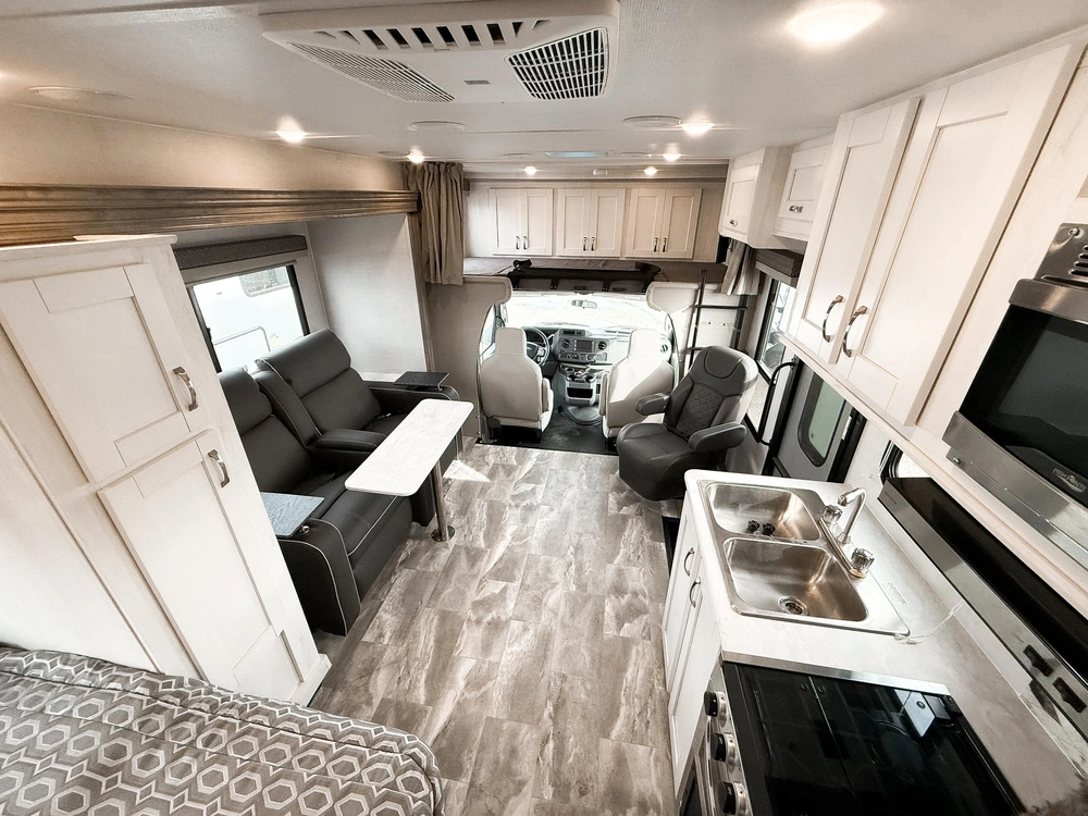 2024 Gulf Stream 6250d Conquest E-450 Super Duty Motorhome alt