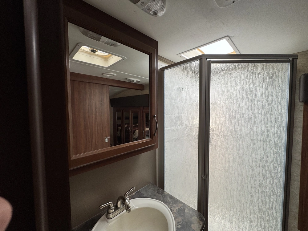 2015 Keystone Rv Cougar (fw) 27rks alt