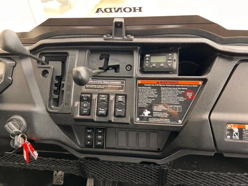 2025 Honda Pioneer 1000 - 5p Trail Édition Spéciale alt