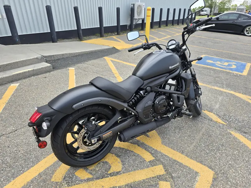 2025 Kawasaki EN650DSFNN