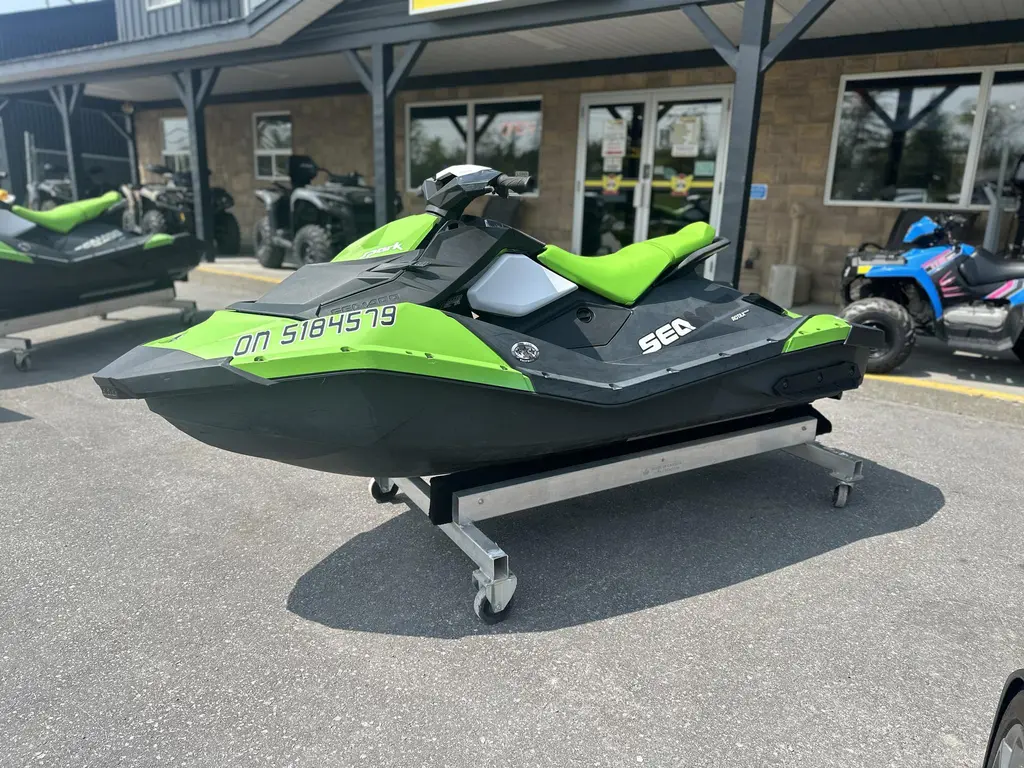 2016 Sea-Doo SPARK 2UP CONV GREEN