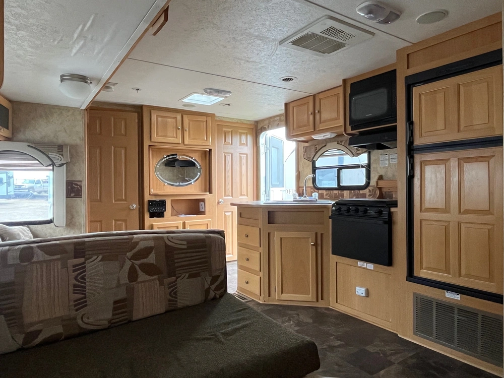 2008 Pilgrim 31fpbhss alt