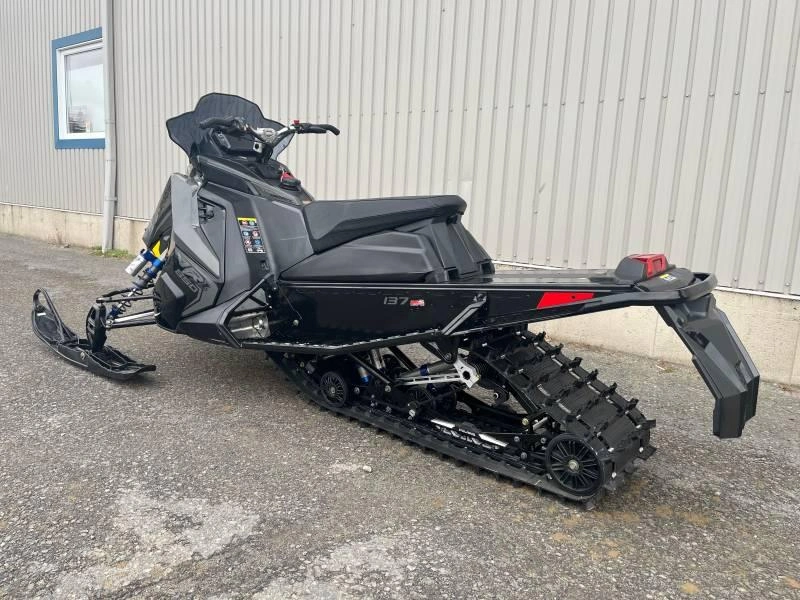 Polaris 850 Indy Vr1 137 2025 alt