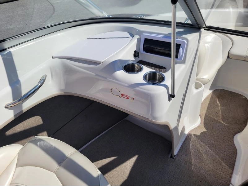Tahoe Q5i 2012 alt