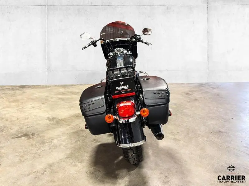 2018 Harley-Davidson Moto Harley-Davidson HERITAGE CLASSIC 2018