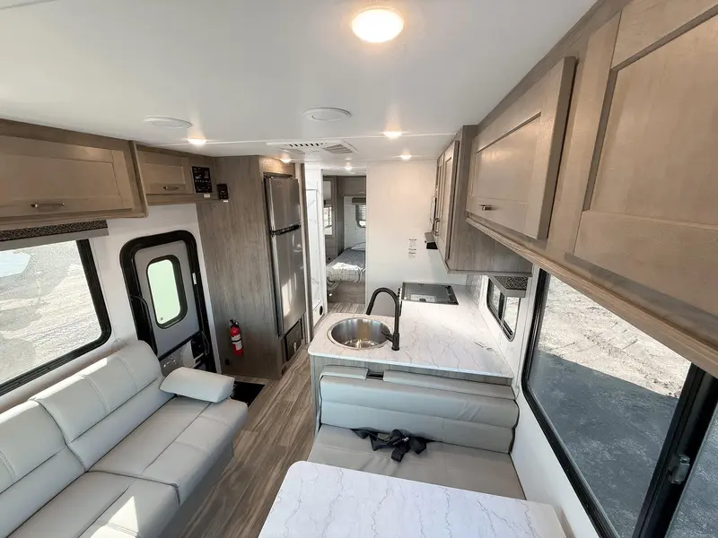 2024 Gulf Stream 6280LE Conquest E-350 Super Duty Motorhome thumbnail 18