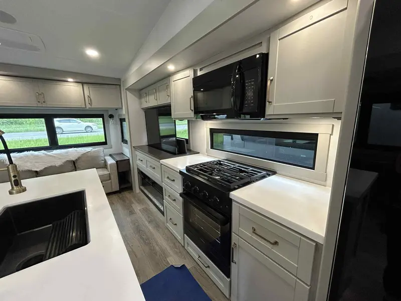 Brinkley RV Z3100 2024