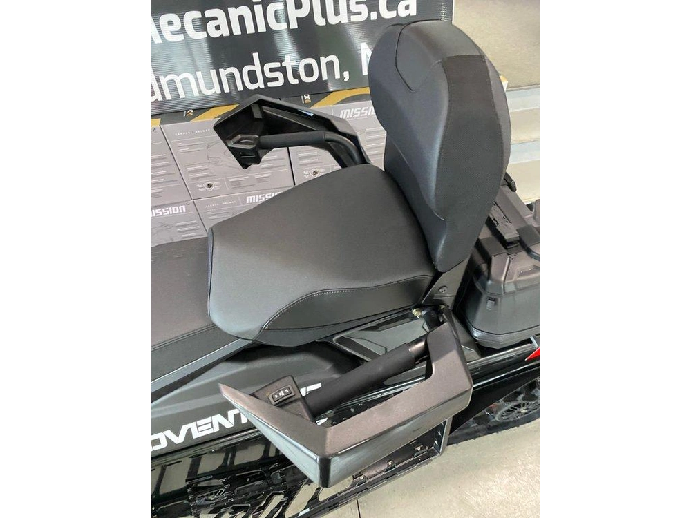 2024 Polaris Sno 650 Indy Adventure 137 alt